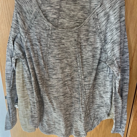 Lisa Rinna EUC 2 pc - Picture 4 of 6